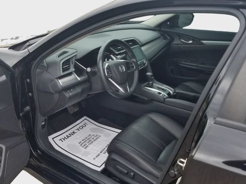 Used 2016 Honda Civic Touring image 10
