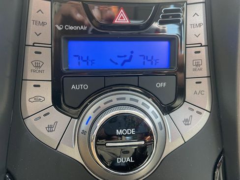 Used 2013 Hyundai Elantra Limited w/ Technology Pkg image 16