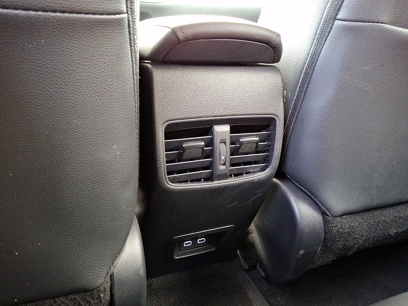Used 2025 Toyota Corolla Cross XLE FWD image 12