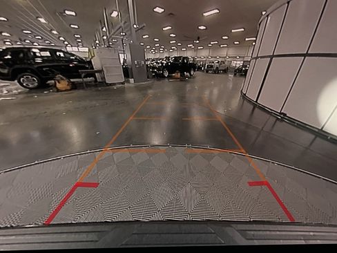 Used 2025 GMC Yukon Denali image 18