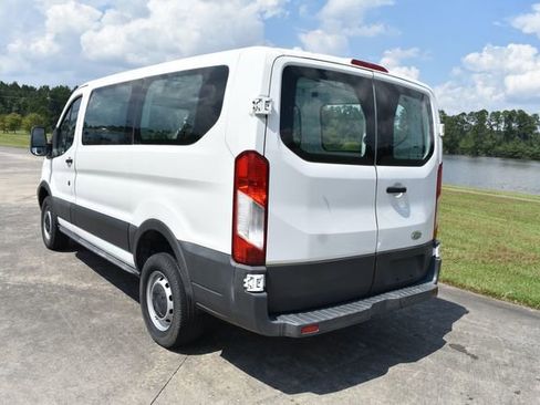 Used 2015 Ford Transit 250 130 Low Roof image 5