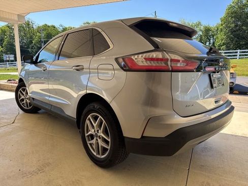 Used 2022 Ford Edge SEL w/ Convenience Package AWD/4WD image 6
