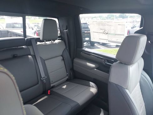 New 2026 Chevrolet Silverado 2500 ZR2 w/ ZR2 Bison Edition AWD/4WD image 14
