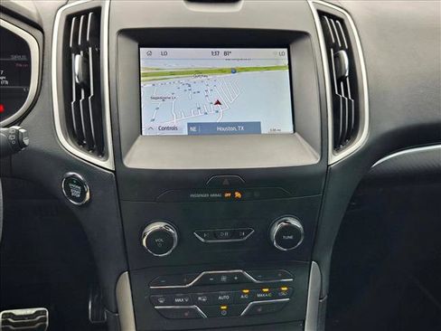 Used 2020 Ford Edge ST-Line FWD image 16