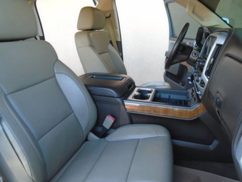 Used 2015 GMC Sierra 2500 SLT w/ Duramax Plus Package image 19