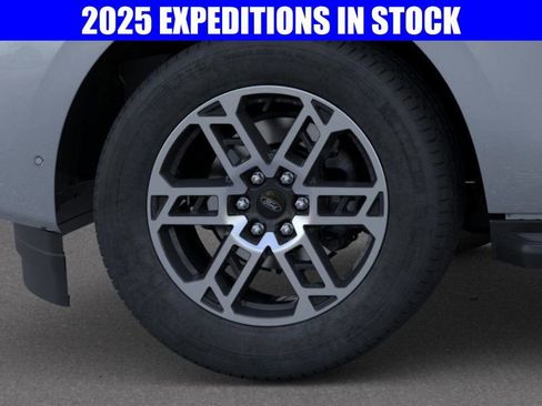 New 2025 Ford Expedition Max Active image 19