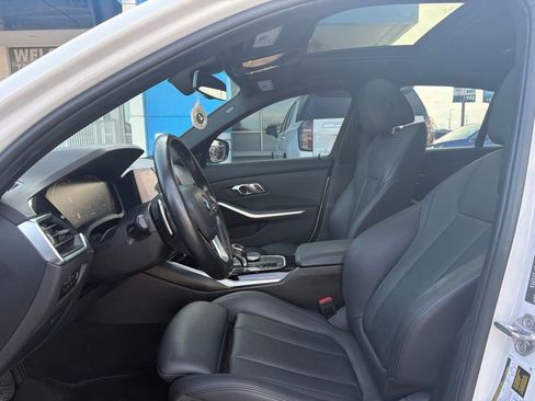 Used 2019 BMW 330i xDrive Sedan w/ Convenience Package AWD/4WD image 10