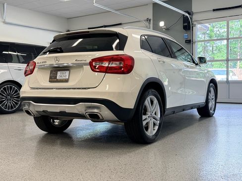 Used 2018 Mercedes-Benz GLA 250 4MATIC image 8