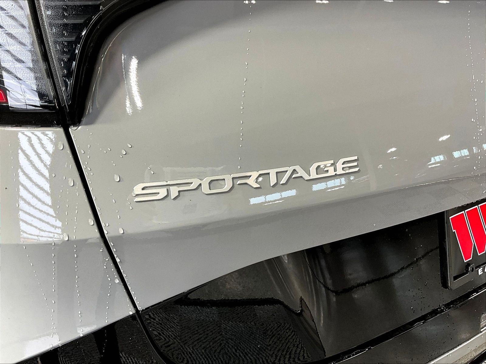 New 2027 Kia Sportage SX FWD image 14
