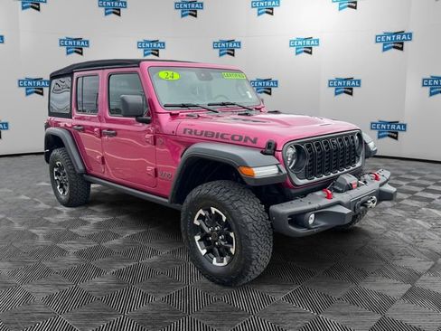 Used 2024 Jeep Wrangler Unlimited Rubicon w/ Capability Package AWD/4WD image 8