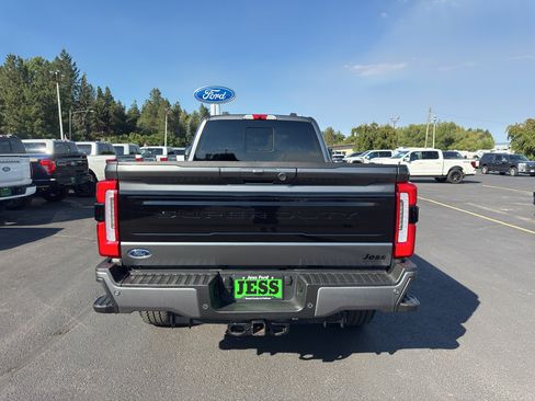 Used 2025 Ford F350 Platinum AWD/4WD image 5