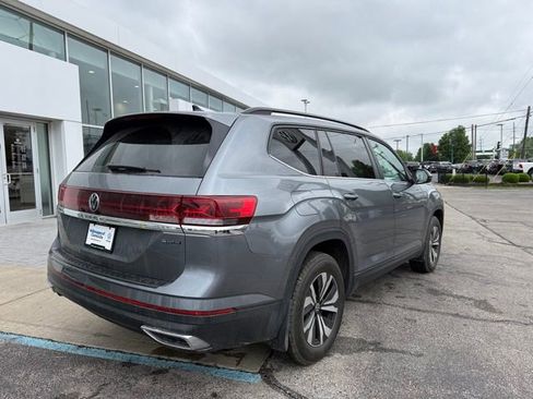 Certified 2025 Volkswagen Atlas SE AWD/4WD image 6