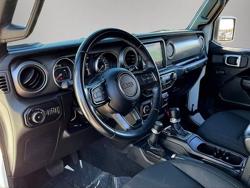 Used 2021 Jeep Wrangler Sport S image 17