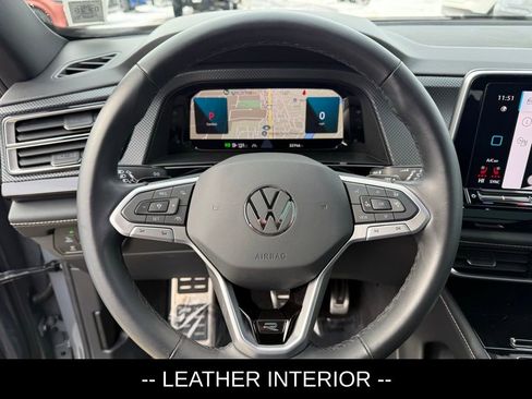 Used 2024 Volkswagen Atlas Cross Sport SEL R-Line image 8