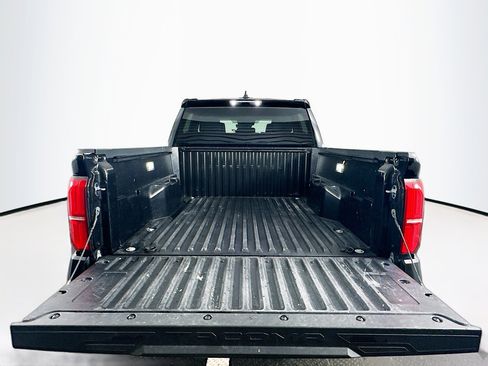 Used 2025 Toyota Tacoma TRD Off-Road image 28