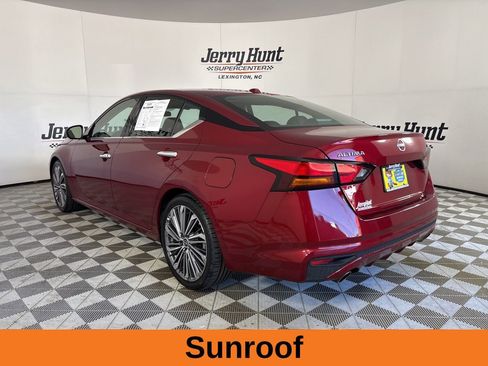 Used 2023 Nissan Altima 2.5 SL image 7