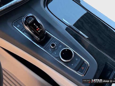 Used 2024 Cadillac Escalade Premium Luxury w/ LPO, Floor Liner Package AWD/4WD image 12