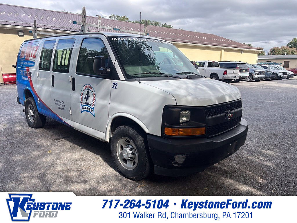 Used 2017 Chevrolet Express 2500 RWD image 1