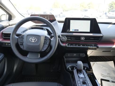 Used 2026 Toyota Prius Plug-In Hybrid FWD image 19