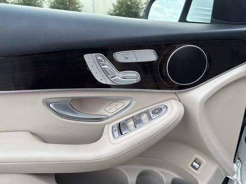 Certified 2022 Mercedes-Benz GLC 300 GLC 300 image 13