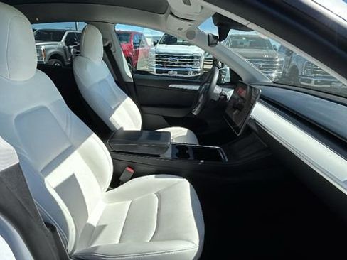 Used 2022 Tesla Model Y Performance AWD/4WD image 11