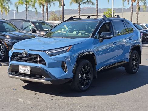 Used 2025 Toyota RAV4 XSE w/ Weather Package AWD/4WD image 5