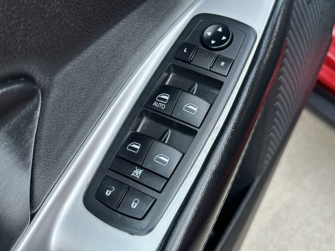 Used 2020 Dodge Journey SE w/ SE Popular Equipment Group image 30