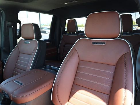 New 2026 GMC Sierra 3500 Denali Ultimate AWD/4WD image 18