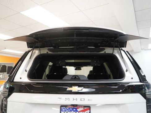 New 2025 Chevrolet Tahoe Premier w/ Sun And Tow Package AWD/4WD image 10