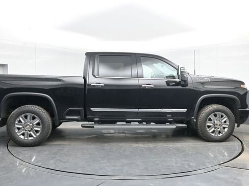 New 2026 Chevrolet Silverado 2500 High Country w/ Technology Package AWD/4WD image 15
