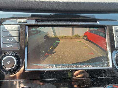Used 2019 Nissan Rogue S AWD/4WD image 36