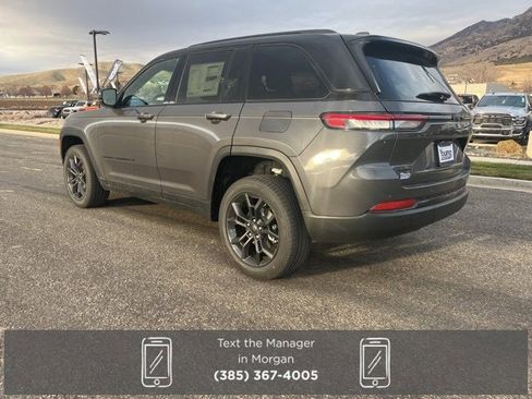 New 2025 Jeep Grand Cherokee Limited image 6