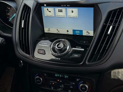 Used 2017 Ford Escape Titanium image 23