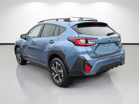Used 2024 Subaru Crosstrek 2.0i Premium AWD/4WD image 5