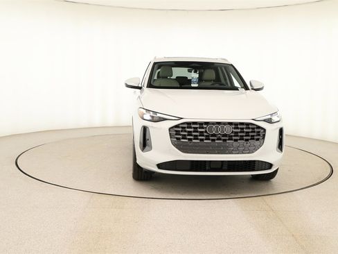 New 2025 Audi Q5 Premium Plus image 11