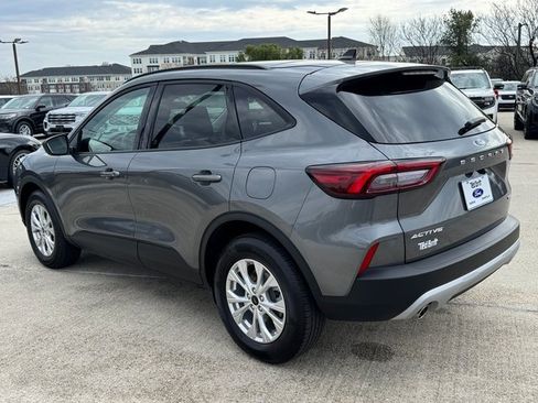 Certified 2025 Ford Escape Active w/ Cold Weather Package image 10