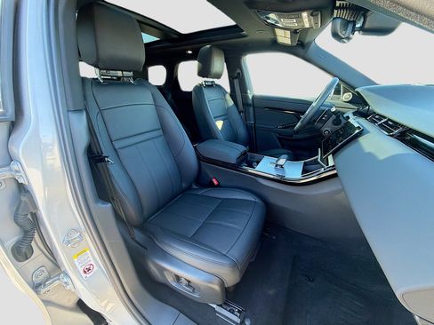 Used 2025 Land Rover Range Rover Evoque S image 15