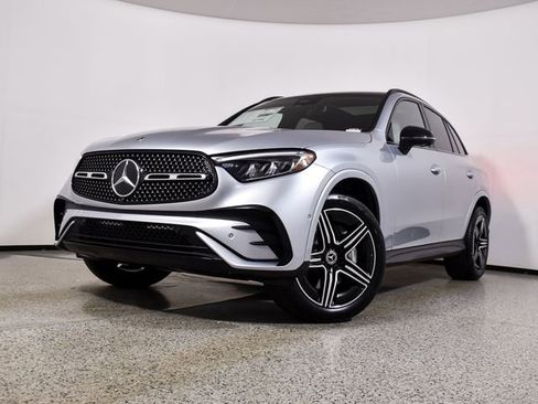 New 2026 Mercedes-Benz GLC 300 image 2
