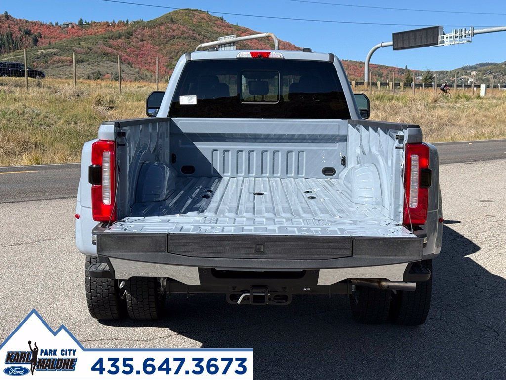 Used 2026 Ford F450 Lariat w/ FX4 Off-Road Package AWD/4WD image 5