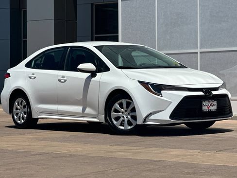 Certified 2024 Toyota Corolla LE FWD image 2