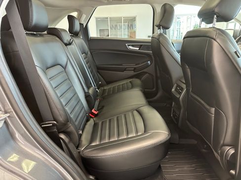 Used 2024 Ford Edge SEL w/ Convenience Package AWD/4WD image 13