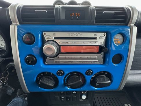 Used 2007 Toyota FJ Cruiser 4WD image 27