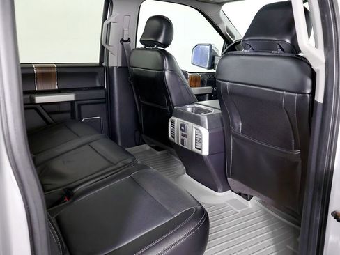 Used 2015 Ford F150 Lariat w/ Equipment Group 502A Luxury image 27