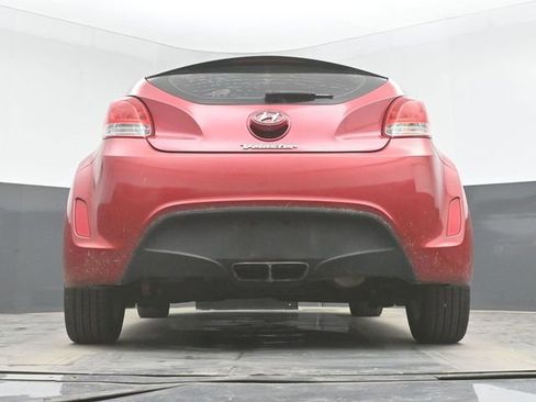 Used 2016 Hyundai Veloster FWD image 32