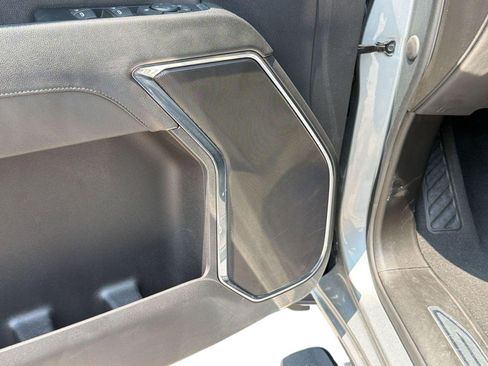 Used 2024 Chevrolet Silverado 2500 LT AWD/4WD image 24