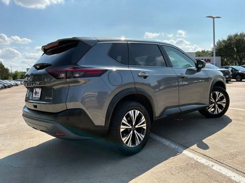 Used 2023 Nissan Rogue SV AWD/4WD image 6
