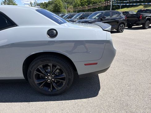 Used 2020 Dodge Challenger SXT w/ Blacktop Package AWD/4WD image 7