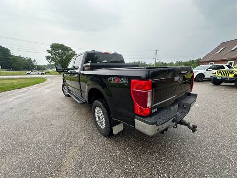 Used 2022 Ford F250 XLT w/ XLT Premium Package AWD/4WD image 3