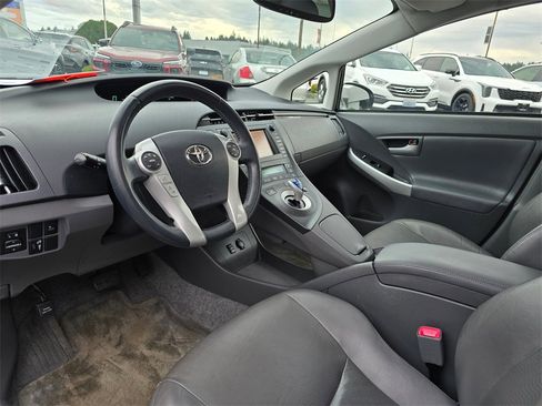 Used 2010 Toyota Prius One image 11