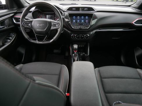 Used 2023 Chevrolet TrailBlazer RS w/ Convenience Package AWD/4WD image 17